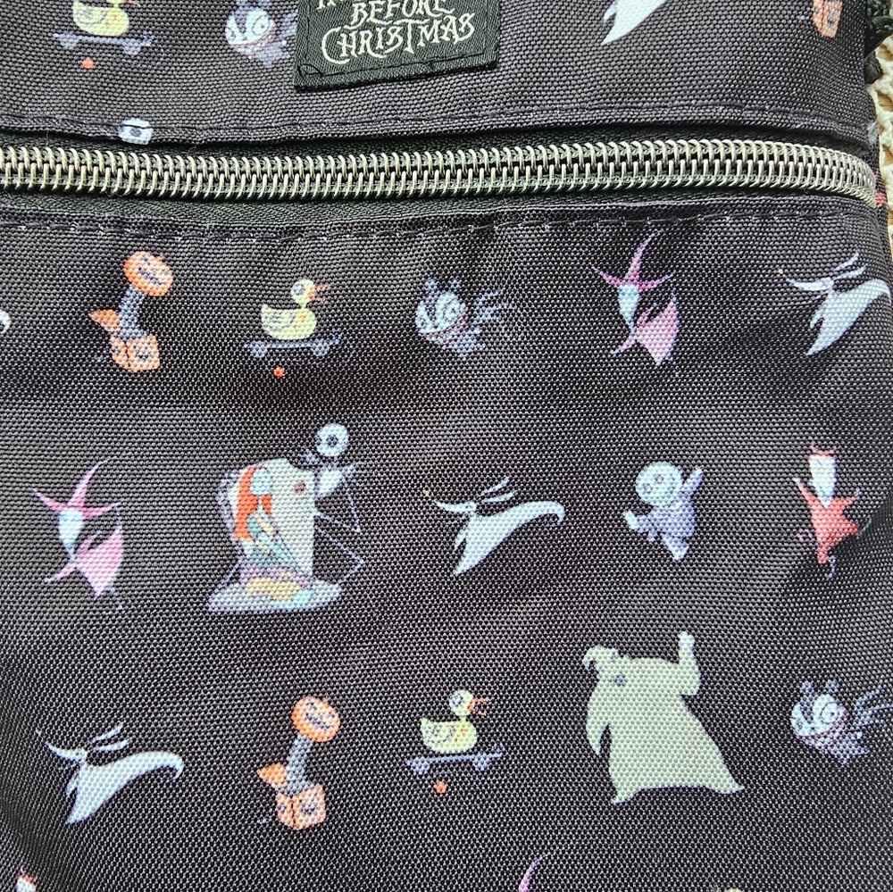 Loungefly Nightmare Before Christmas Characters Passport Crossbody Bag Used - Picture 4 of 13